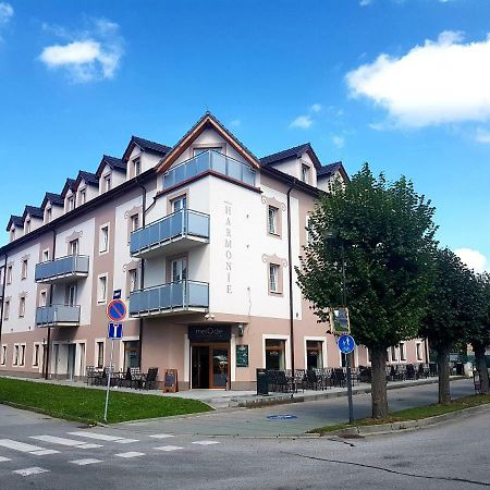 Wellness Hotel Harmonie Třeboň 外观 照片