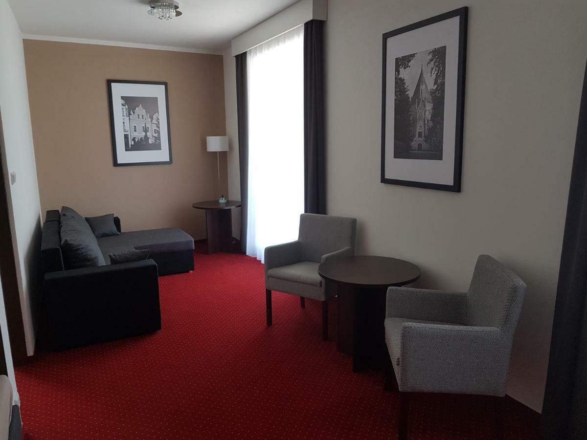 Wellness Hotel Harmonie Třeboň 外观 照片