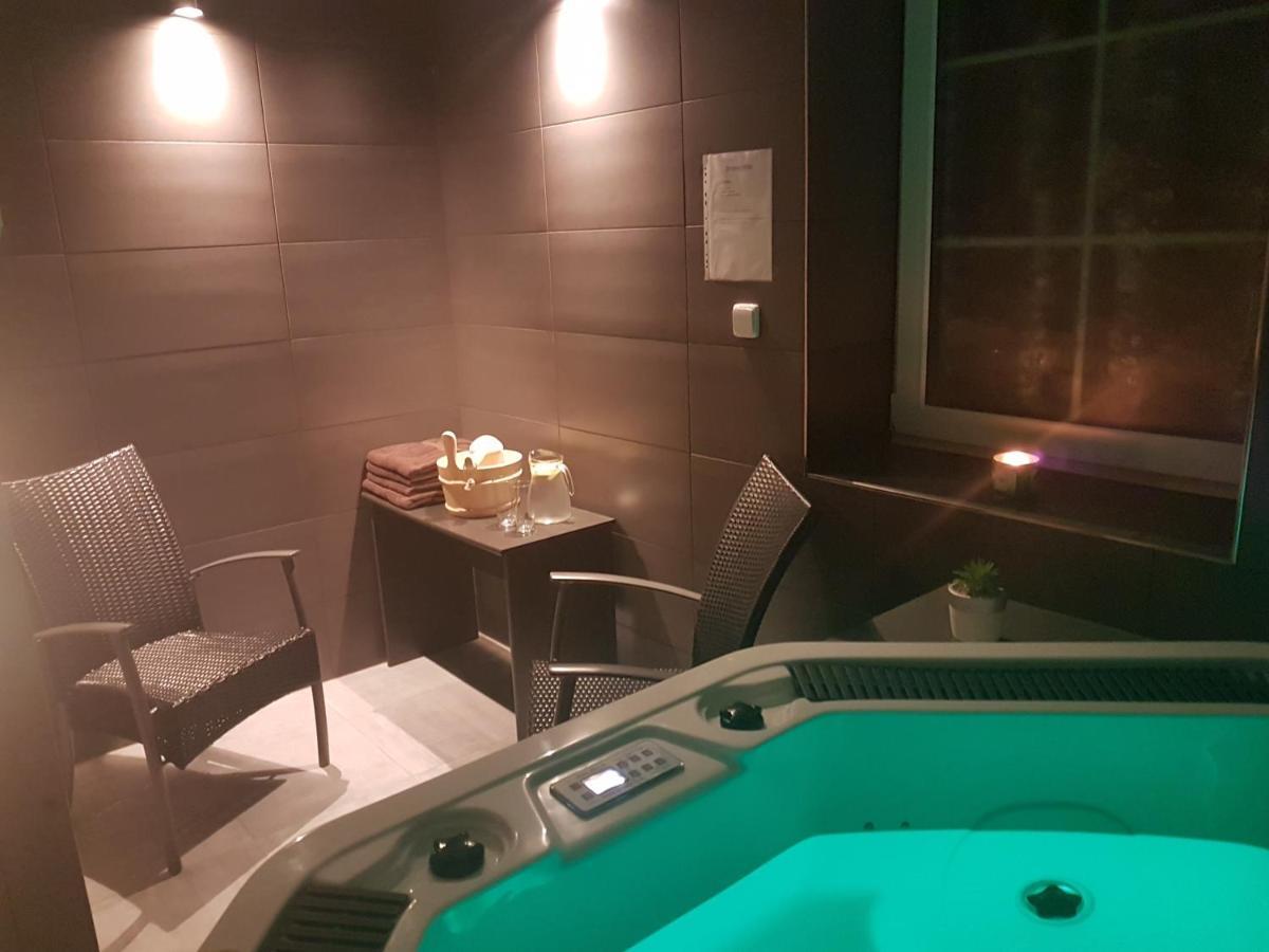 Wellness Hotel Harmonie Třeboň 外观 照片